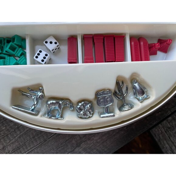 Monopoly Here & Now: World Edition Electronic Banking Unit 2008 Collectors Tin - Picture 4 of 15